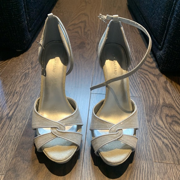 Le Chateau silver glitter stiletto pumps. - Picture 3 of 7